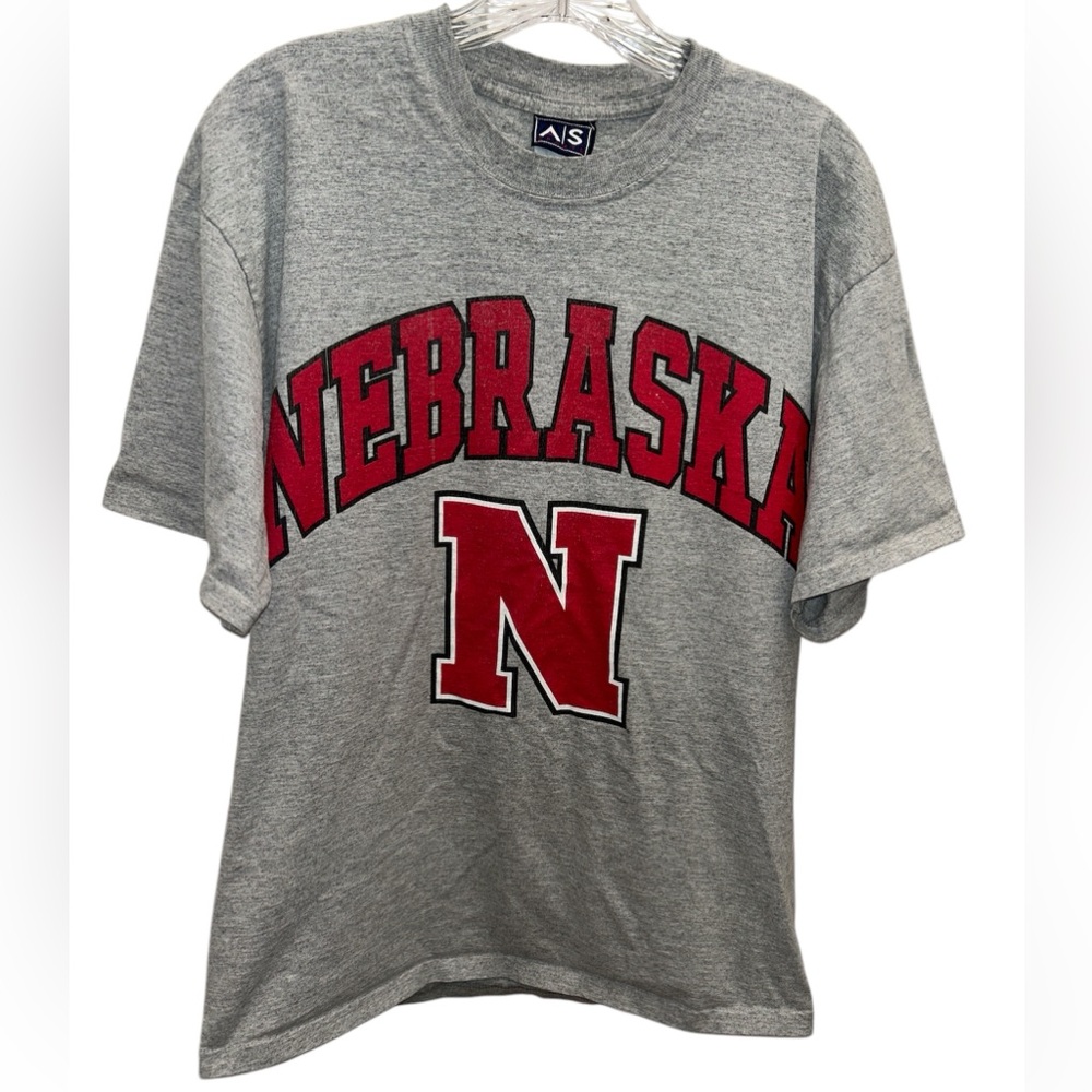 Vintage 90’s Nebraska Gray T-Shirt with Red Logo Size Large
